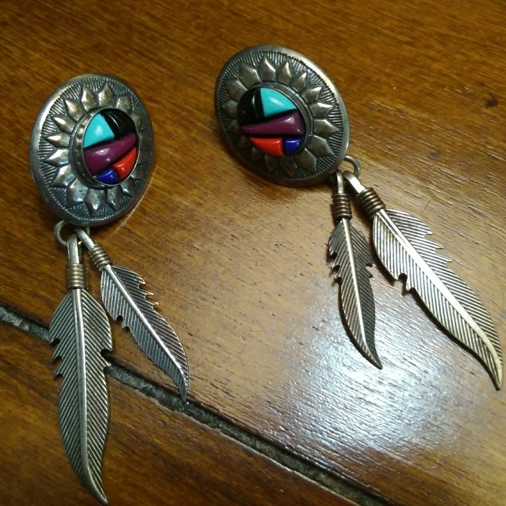 Native American silver 925 earring.